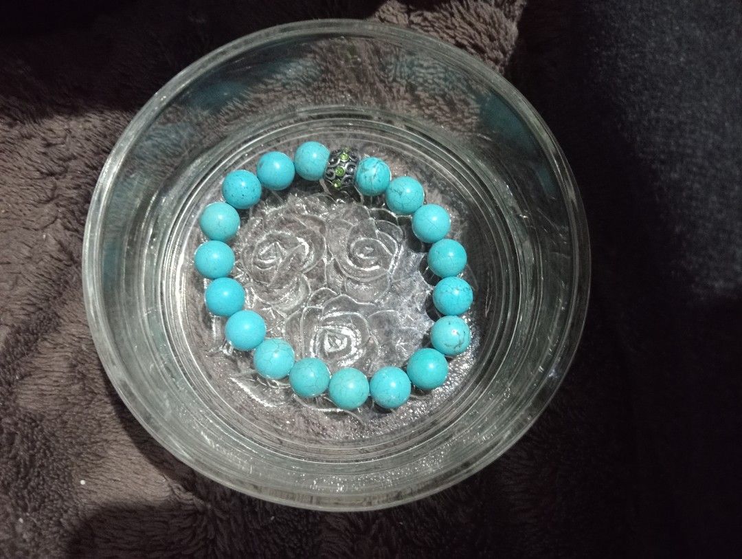 Turquiose stone bracelet (Category: Precious Stones) located in Batangas. Submitted by girlmeetspurple (Listing ID 1468800557, Image 2). Description: .