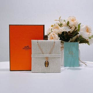 （分類：）位於 。 由 heartofluxe 提交（商品編號 1468836242，圖片 1）。簡介： 。