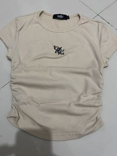 (Category: ) located in . Submitted by mixwearclosetclothingstore (Listing ID 1468891647, Image 1). Description: .