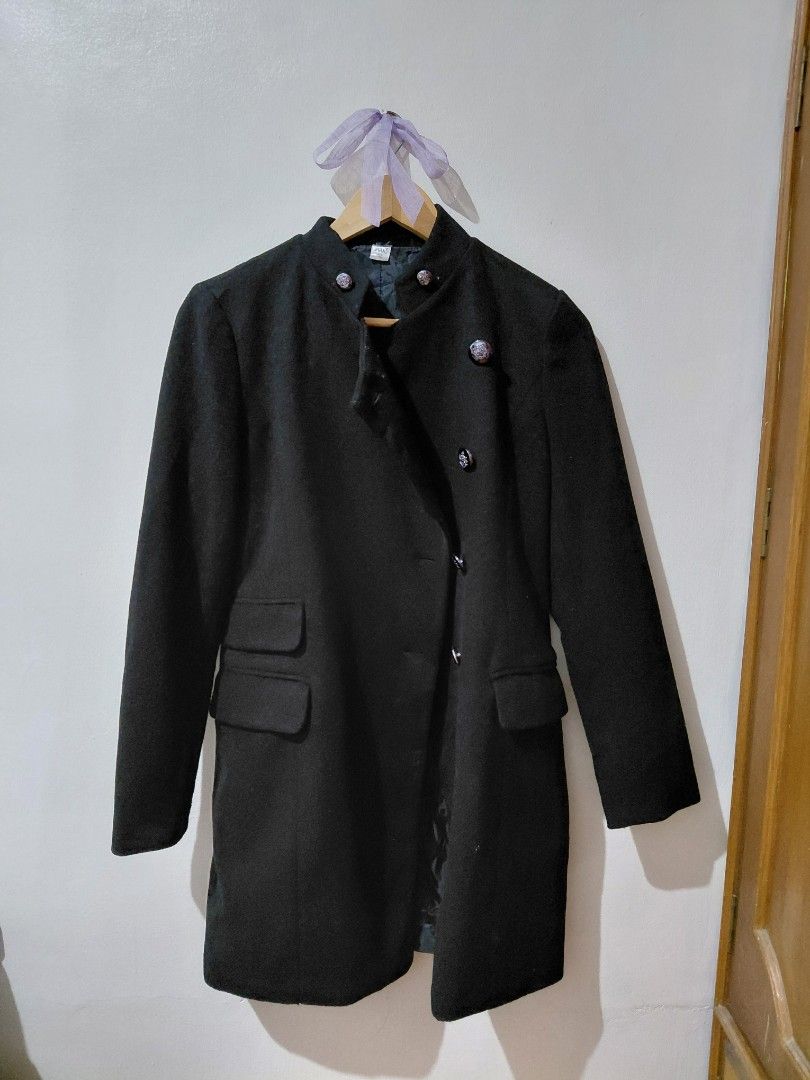 Unbranded Wool Double Breasted Winter Coat (Category: Coats, Jackets and Outerwear) located in Tarlac. Submitted by wornwardrobe (Listing ID 1468721910, Image 1). Description: Will best fit XS-S With inner lining Thick and heavy fabric Kindly note that all items are stored at my parents’ house and not on hand. Retrieval takes up to 2 weeks before shipping. Please purchase only if you’re okay with the wait. Message me to check the next available s