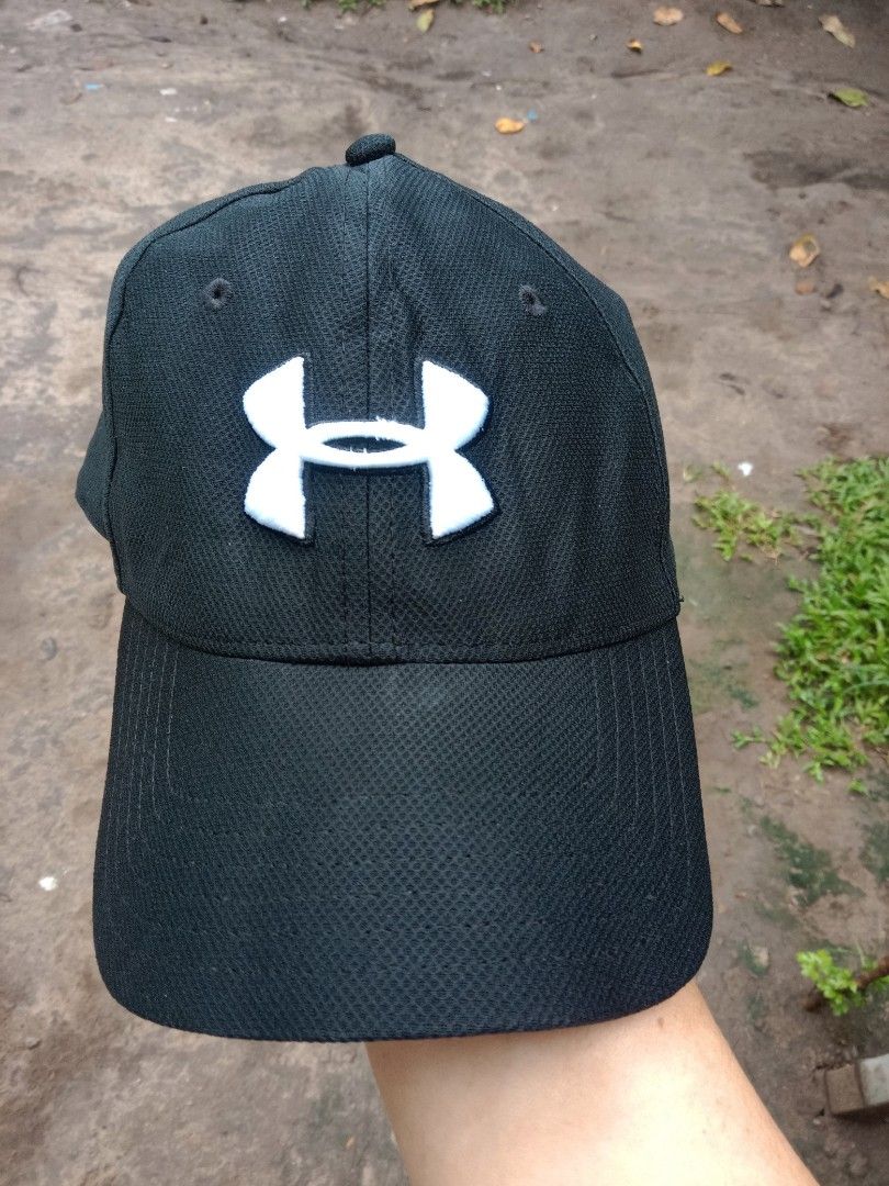 under armour (Category: Caps & Hats) located in Dumaguete. Submitted by pete_villalon (Listing ID 1468714997, Image 1). Description: 350+sf large to xl need wash from bale pa.