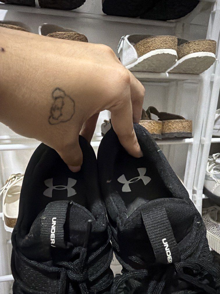Under armour (Category: Shoe inserts) located in Rizal. Submitted by rashamd (Listing ID 1468793681, Image 3). Description: 📌OG.