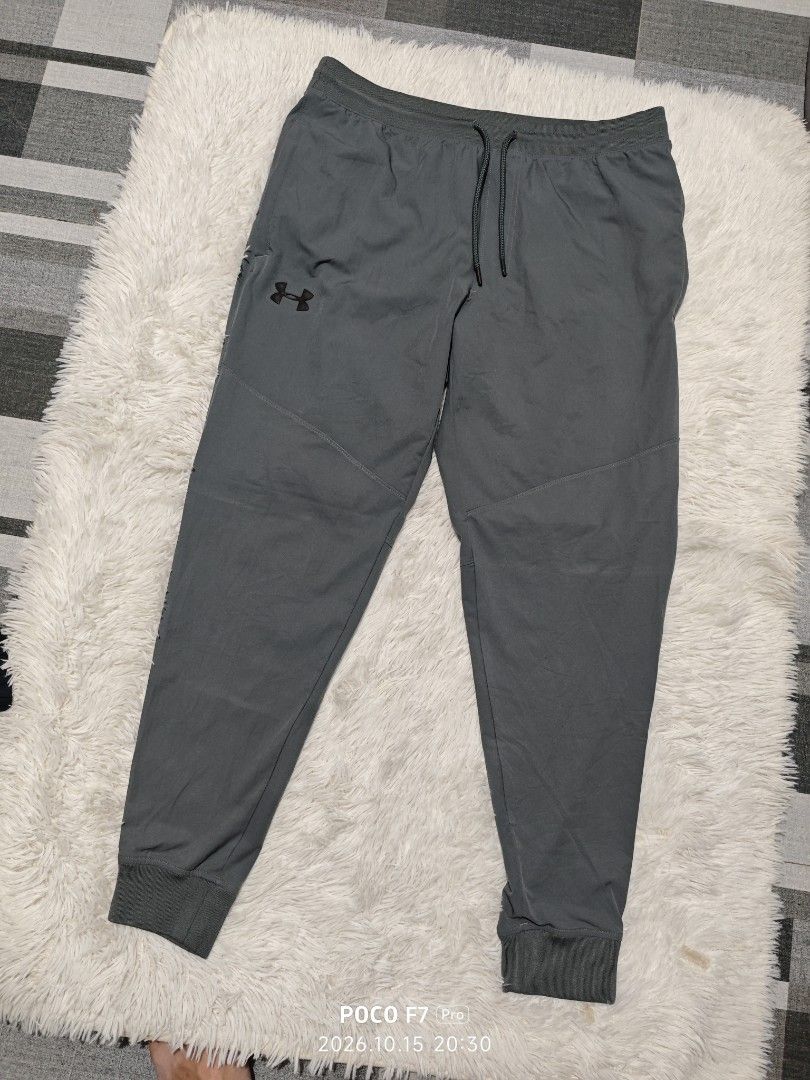 Under Armour Jogger (Category: Joggers) located in Batangas. Submitted by krtbzr (Listing ID 1468928584, Image 1). Description: UA Mens Unstoppable Jogger Good as new condition Size XL on tag Waist 33-36 Length 39.5" Zip Pockets Embossed Rubber Logo.