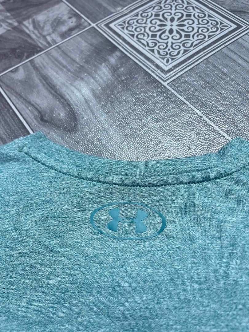 Under Armour Shirt 💯 (Category: Formal Shirts) located in Polomolok. Submitted by olaivarmanuel4-57684 (Listing ID 1468766548, Image 2). Description: Und*r Armour Heat Gear 🥶 • Size Medium • 20 x 27 Dimension • Like new condition • No issues 💯 • Pic. may vary due to lights Pm/Dm 📩 Disclaimer: Manuel "Be" Olaivar Jr. is an independent seller, Items I sell are thrifted second hand items, No copyright infringement intended. Brands that is/are me