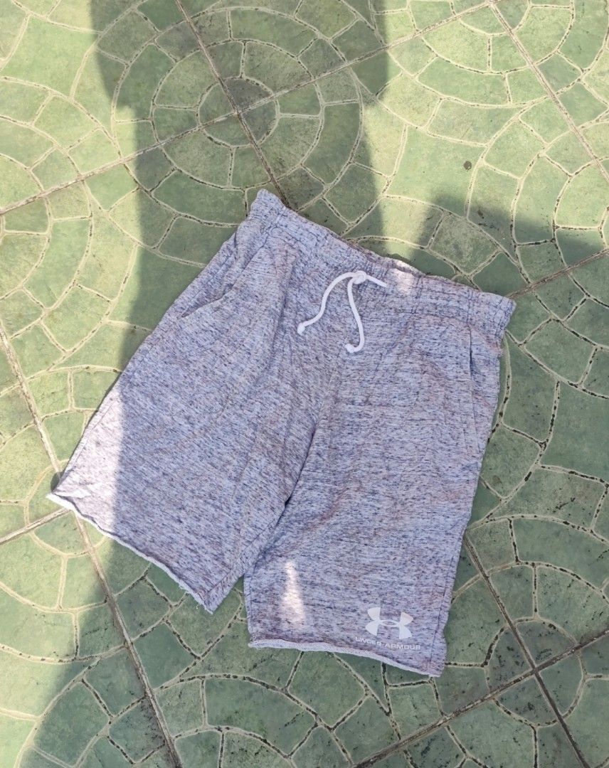 Under armour Shorts (Category: Shorts) located in Angeles City. Submitted by kalben10 (Listing ID 1468889853, Image 2). Description: Authentic Under armour shorts Size: Medium 32 Dimes: 32-34x20 Condition: Good Issue: Need wash.