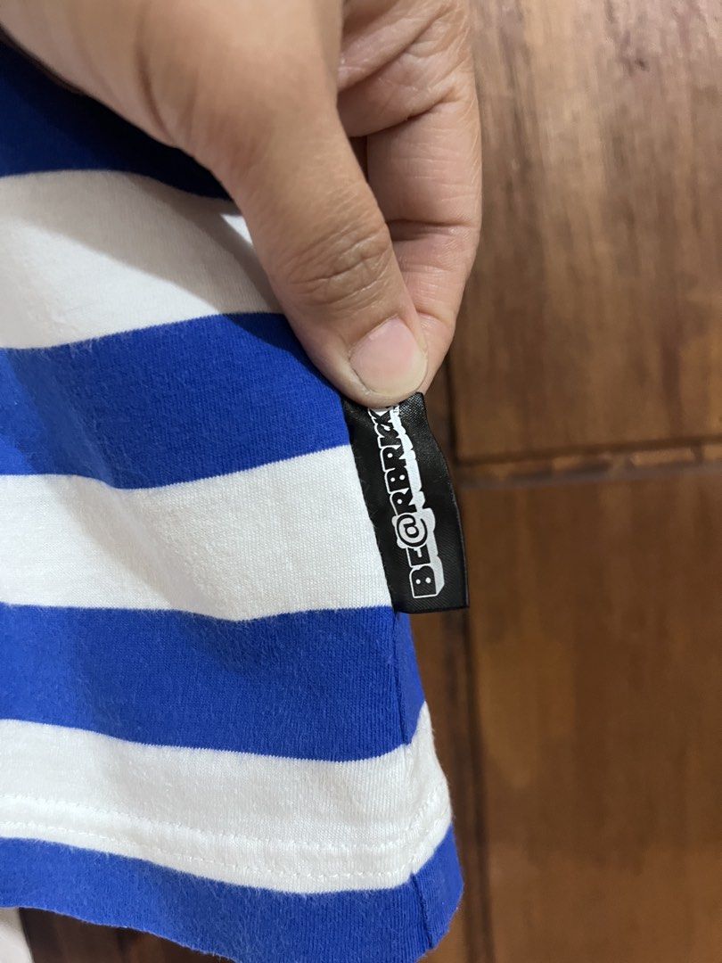 Uniqlo Bearbrick Shirt (Category: Shirts) located in Bacoor. Submitted by pktd10 (Listing ID 1468793234, Image 3). Description: May stain. Kayo na magtanggal. S.