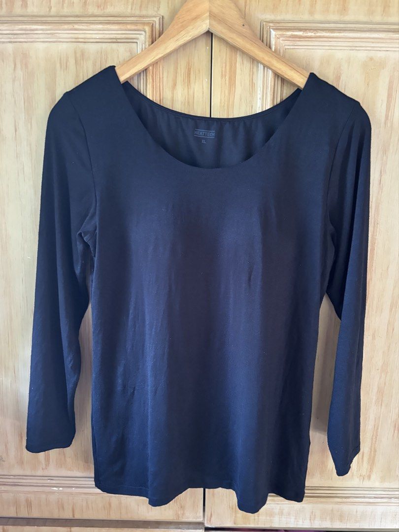 Uniqlo Heattech Bra Top (Category: Others Tops) located in Silang. Submitted by princess_ameerah (Listing ID 1468763818, Image 1). Description: Uniqlo Heattech Bra Top - XL on tag -Condition 9/10 -Color may vary due to lighting Location:Cavite Shipping via J&T Mode of payment: Gcash,BPI & Maribank 230.