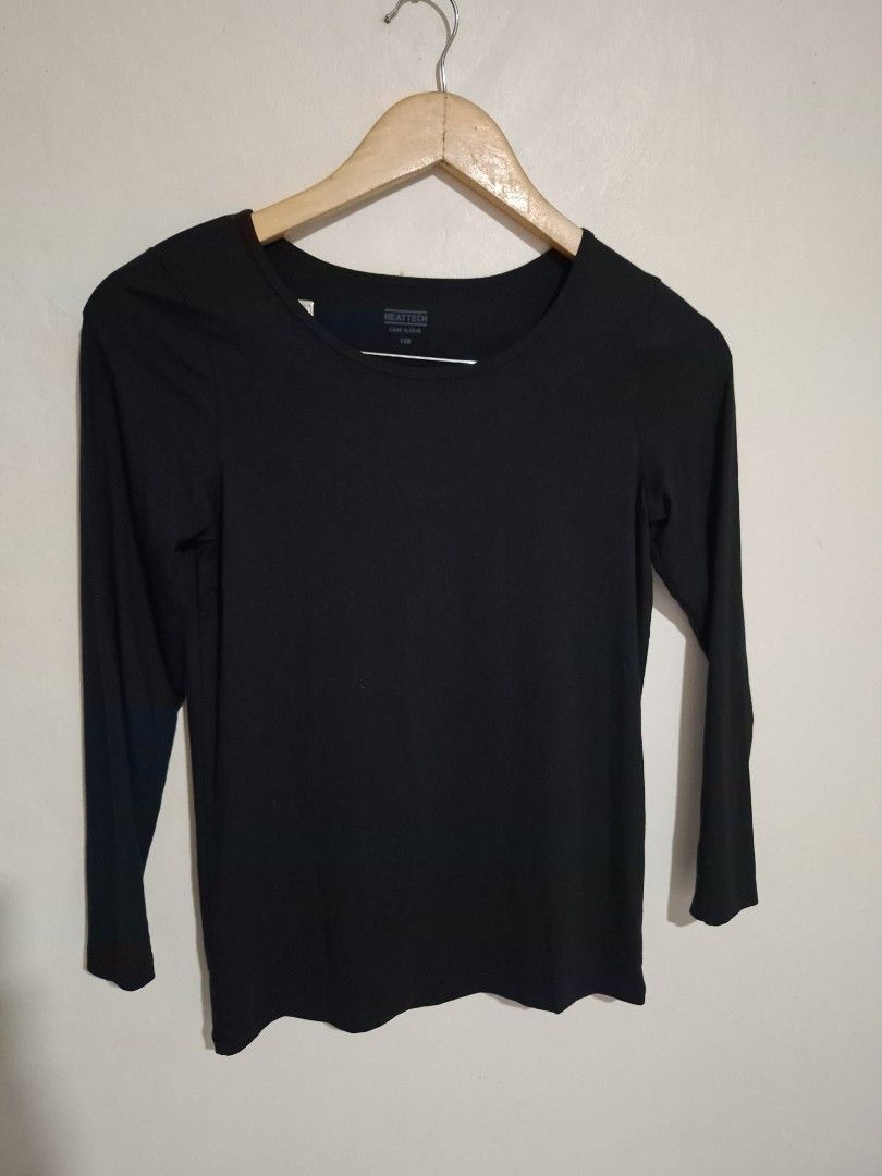 Uniqlo heattech S (Category: Longsleeves) located in Subic. Submitted by petitecorner22 (Listing ID 1468850827, Image 1). Description: kids 150 or adult xs-s no more haggling please.