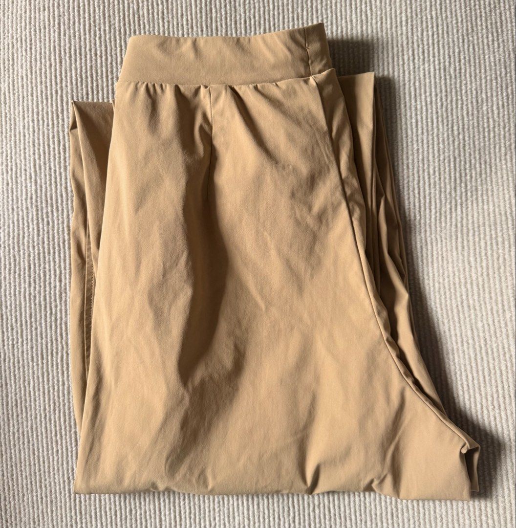 Uniqlo Nylon Pants SMALL (Category: Other Bottoms) located in Marikina City. Submitted by wearism (Listing ID 1468771531, Image 3). Description: 100% original Uniqlo. AVAILABLE UNTIL POSTED LAST PRICE POSTED Size: Small -will best fit medium frame. Waits is 31cm Fit: Loose (hips, thighs and legs) waist is stretch Color: Brown No when worn photo Location: Santo Niño, Marikina Shipping via J&T c/o buyer (NCR Php60) Can arrange via Lalamove c/o buye