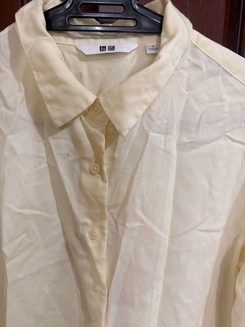 Uniqlo Rayon Long Sleeve Blouse SMALL (Category: Longsleeves) located in Marikina City. Submitted by wearism (Listing ID 1468766126, Image 2). Description: 100% original Uniqlo. AVAILABLE UNTIL POSTED LAST PRICE POSTED Size: Small Fit: Relaxed Color: Yellow (pastel) No when worn photo Location: Santo Niño, Marikina Shipping via J&T c/o buyer (NCR Php60) Can arrange via Lalamove c/o buyer. GOtyme/BDO payment..