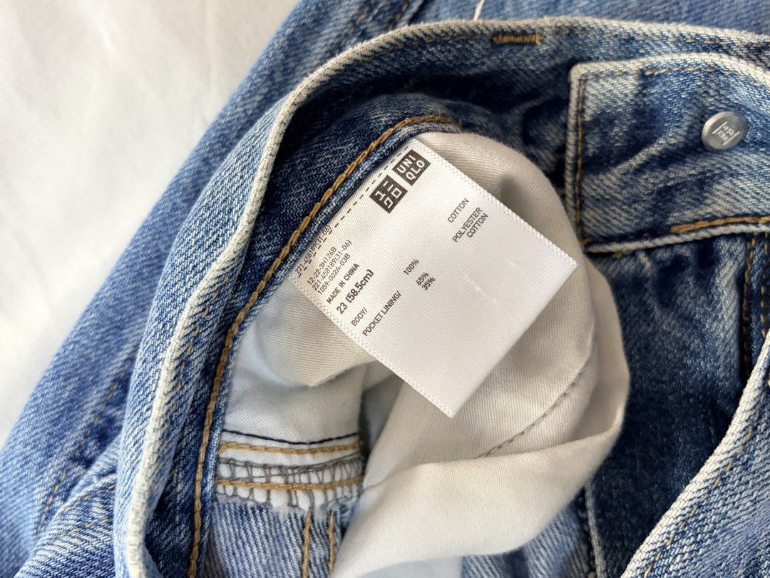 Uniqlo Straight Jeans (Category: Jeans) located in Quezon City. Submitted by fellceas (Listing ID 1468759529, Image 3). Description: - Brand: Uniqlo - Color: Mid blue wash - Style: High rise, straight leg, 5-pocket design - Size: Tag size 23 (approx. 58.5cm waist) - Material: 100% cotton for everyday comfort RFS: Decluttering. Too many jeans. .