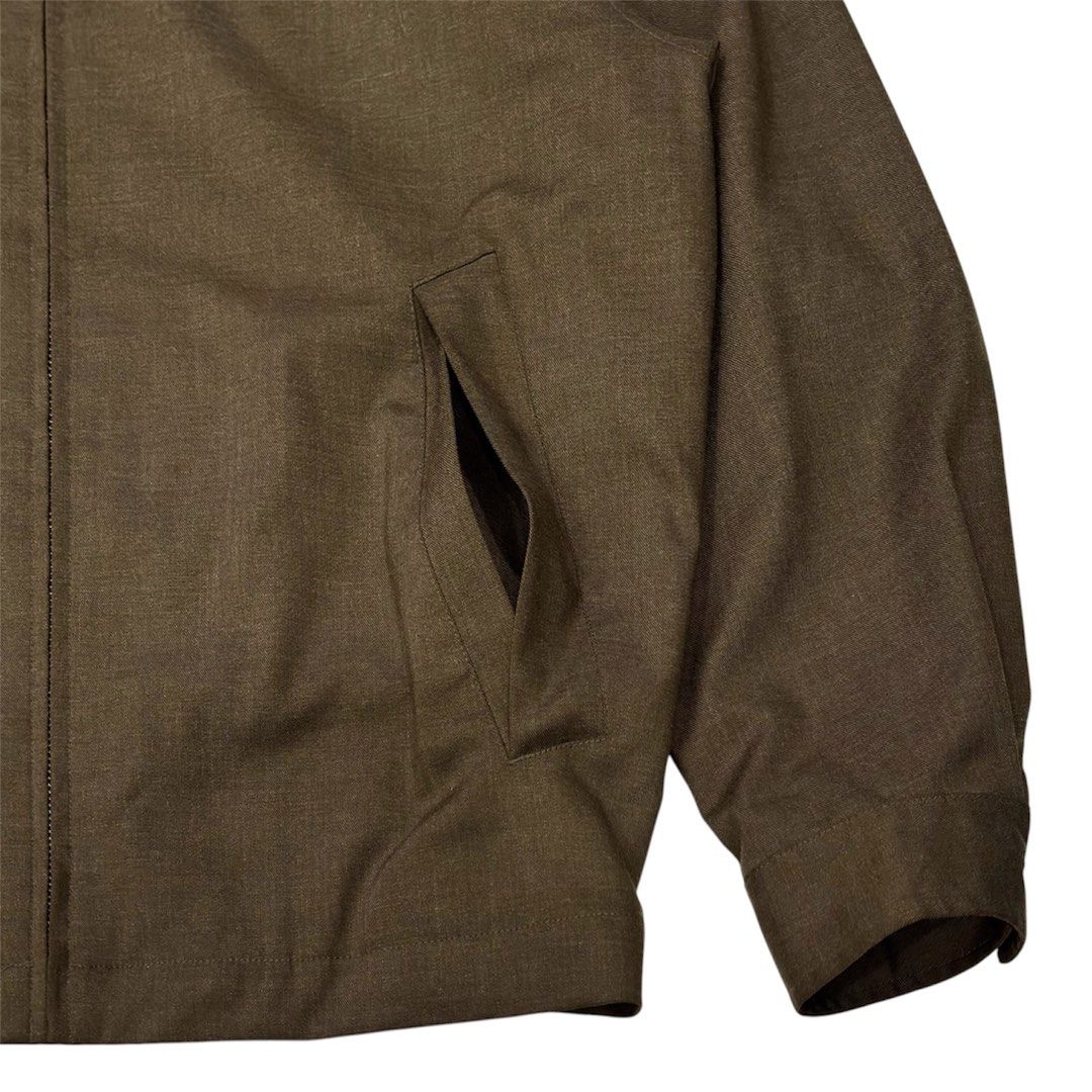 UNIQLO U ZIP UP BLOUSON JACKET (Category: Coats, Jackets and Outerwear) located in Pasig City. Submitted by realversion_apparel (Listing ID 1468780391, Image 3). Description: CONDITION: LIKE NEW/LIGHTLY USED SIZE: LARGE COLOR: DARK BROWN MOP: - MAYA - GCASH COURIER: - LALAMOVE FOR SAME DAY DELIVERY - J&T FOR OUTSIDE MM NOTE: COLOR MAY VARY DUE TO LIGHTING MEASUREMENTS LENGTH: 27 1/2 WIDTH: 25 1/2 SHOULDER: 22 SLEEVE: 24 PRICE: 2690.