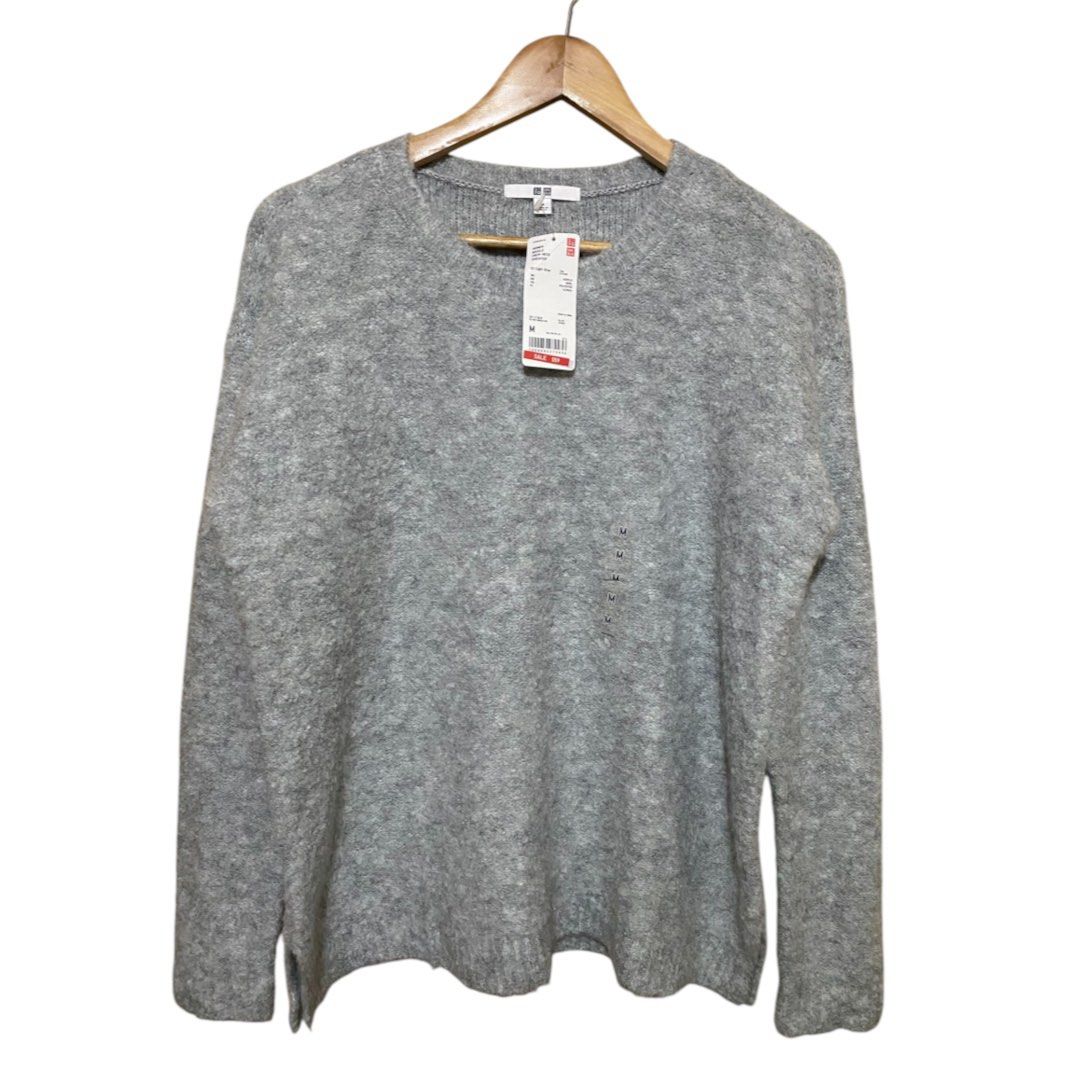 Uniqlo Wool Sweater (Category: Coats, Jackets and Outerwear) located in Mandaue City. Submitted by secondrevive.ph (Listing ID 1468794393, Image 2). Description: Uniqlo Wool Sweater no issue brandnew condition with hangtag 10/10 color rate 21x24 stretchable (medium on tag) 600+sf.