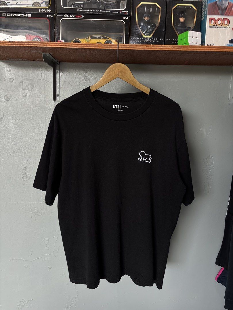 Uniqlo x Keith Harry Collab Tee (Category: Tshirts & Polo Shirts ) located in Panabo. Submitted by thrifty.red (Listing ID 1468852281, Image 2). Description: width:22 length:29 Asnew.