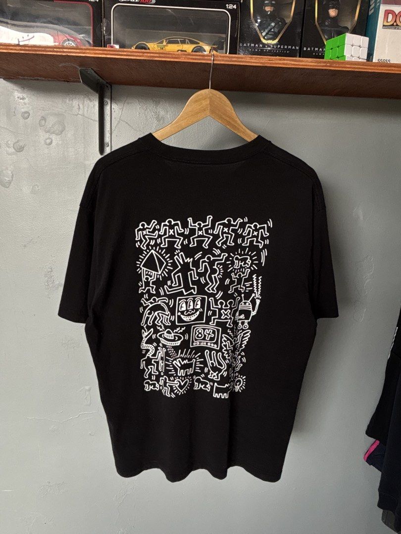 Uniqlo x Keith Harry Collab Tee (Category: Tshirts & Polo Shirts ) located in Panabo. Submitted by thrifty.red (Listing ID 1468852281, Image 1). Description: width:22 length:29 Asnew.