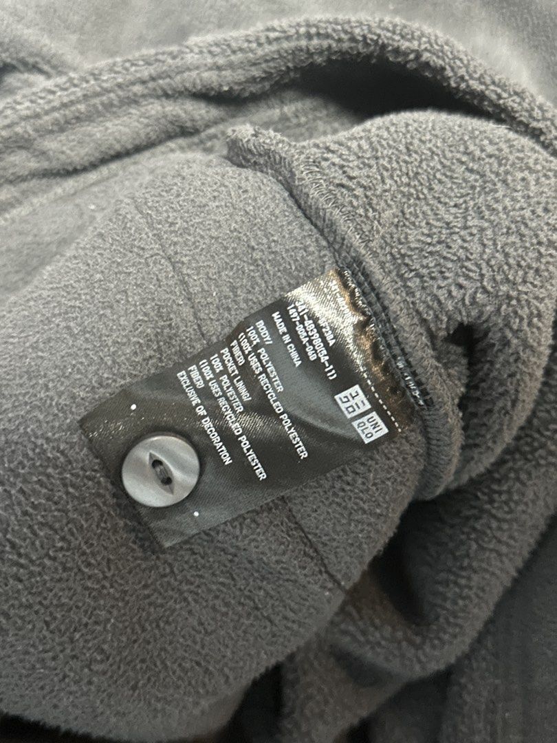 Uniqlo X Needles (Category: Coats, Jackets and Outerwear) located in Makati City. Submitted by drtz.ltgf (Listing ID 1468846256, Image 3). Description: Size Xl 28 length 27 width 2000 only price is slightly negotiable .