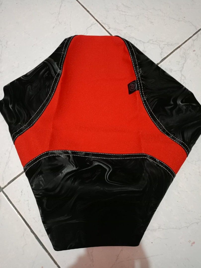 Universal Seatcover (Category: Upholstery, Seatcovers and Other Interior Parts and Accessories) located in Munoz. Submitted by janesanpedro1001 (Listing ID 1468713849, Image 2). Description: TAKE ALL BRANDNEW UNIVERSAL SEATCOVER PM.