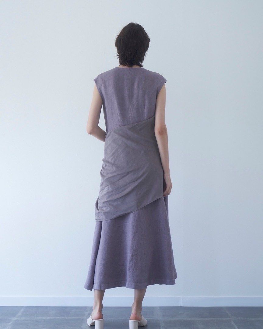 Uttrykk Drape Tie Stack Dress + Covered Snap Buttons Mortar Gray (Category: Dresses) located in Quezon City. Submitted by jswinton (Listing ID 1468728201, Image 2). Description: Mortar Gray Neck 9” Shoulder 19” Armhole: 14” Chest:17” Waist: 31” Hips: 46” Length: 49” Original price: P20,780 .
