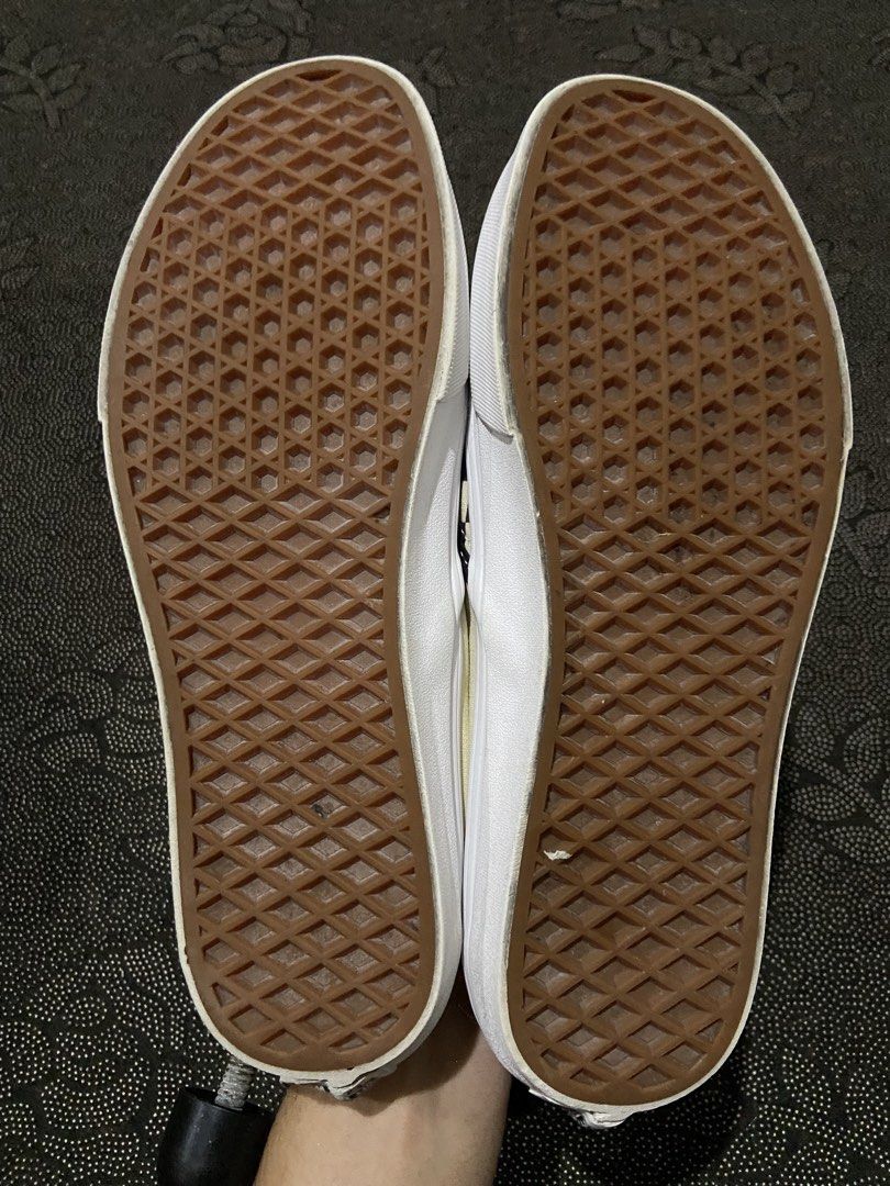 Vans Classic CB Mule🔥 (Category: Sneakers) located in Liloan. Submitted by kjsneaks (Listing ID 1468805334, Image 3). Description: WTS📢 Size 9 men, 27cm Authentic Excellent condition Sign of usage Dm me📥.