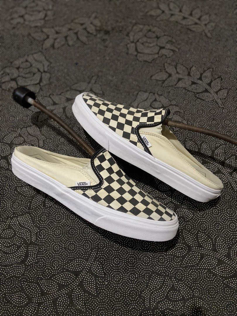 Vans Classic CB Mule🔥 (Category: Sneakers) located in Liloan. Submitted by kjsneaks (Listing ID 1468805334, Image 1). Description: WTS📢 Size 9 men, 27cm Authentic Excellent condition Sign of usage Dm me📥.