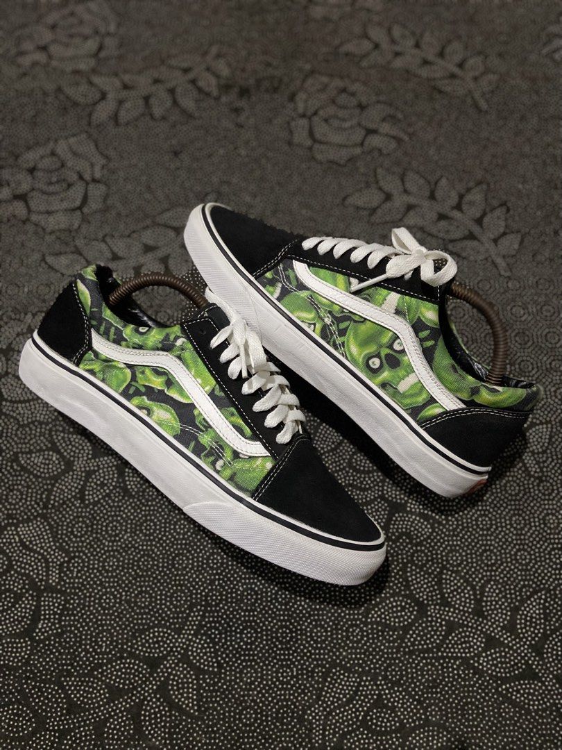 Vans Old Skool x Green Skull🔥 (Category: Sneakers) located in Liloan. Submitted by kjsneaks (Listing ID 1468802933, Image 1). Description: WTS📢 RARE TO FIND PAIR💯 Size 9 men, 27cm Authentic/Original Excellent condition Sign of usage Can do shipping nationwide Dm📥.