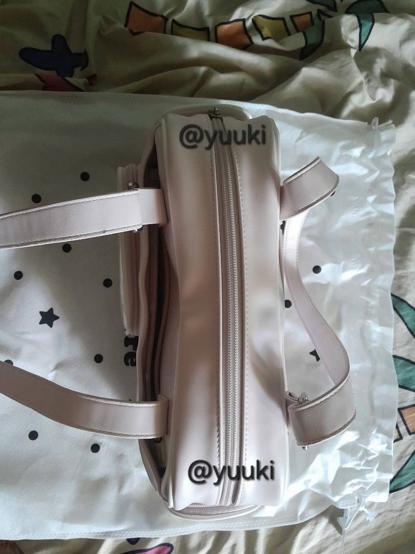 VANWALK BAG (Category: Shoulder Bags) located in Malolos. Submitted by yuukyeom_shop (Listing ID 1468858779, Image 3). Description: 🌸💮!!!FOR SALE!!!💮🌸 🍓VANWALK BAG - 1100 🍓7 inch Height,, 11 inch Length ,, 3 inch width 🍓Strawberry,, off/baby pink color 🍓1 time lang nagamit outdoors during seventeen concert 🍓with dustbag and box (have dents) 🍓gcash 🍓jnt 🍓bulacan loc..
