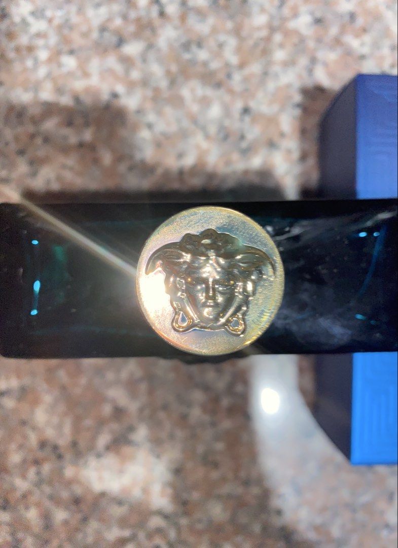 Versace Eros EDT 200ml (Category: Fragrance & Deodorants) located in Manila. Submitted by andiyue (Listing ID 1468853413, Image 2). Description: VERSACE EROS EDT 200ML 200/200 100% AUTHENTIC LOC: BATAAN MOP: GCASH, BDO MOD: JNT .