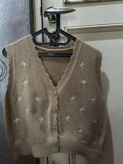 (Kategori: ) berada di . Dikirim oleh sis_1508_78kim (ID iklan 1468737108, Gambar 1). Deskripsi: .