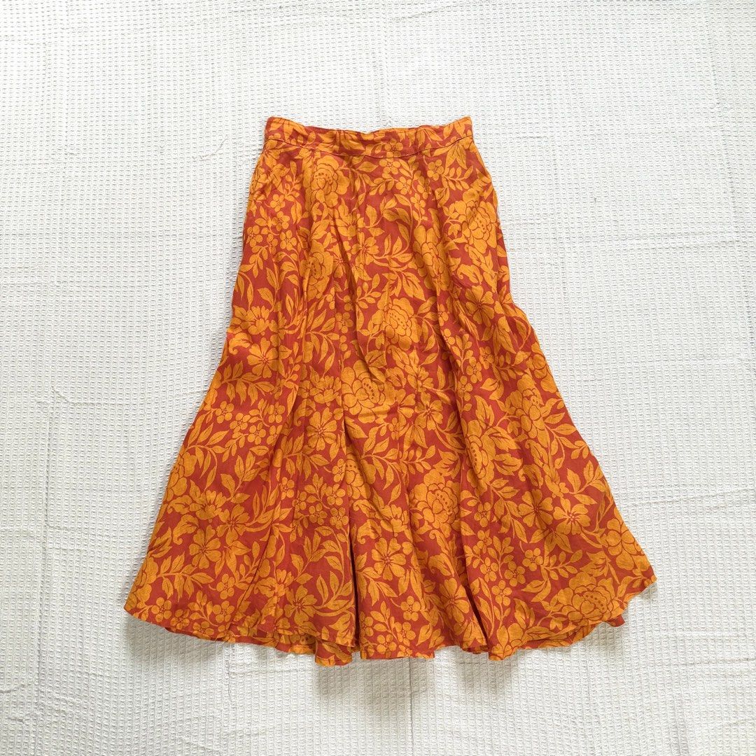vibrant orange beach skirt ‏ (Category: Skirts) located in Cabanatuan. Submitted by brokegirlwholovesclothes (Listing ID 1468736186, Image 1). Description: - waist up to 28" .
