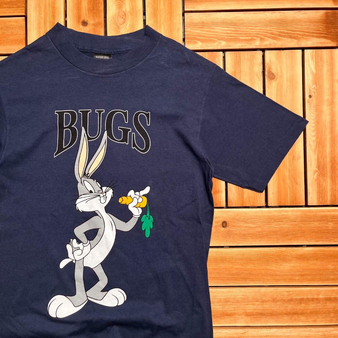 VINTAGE 1997 WARNER BROS BUGS BUNNY (Category: Formal Shirts) located in Floridablanca. Submitted by d_elevated (Listing ID 1468817368, Image 3). Description: DEADSTOCK CONDITION.