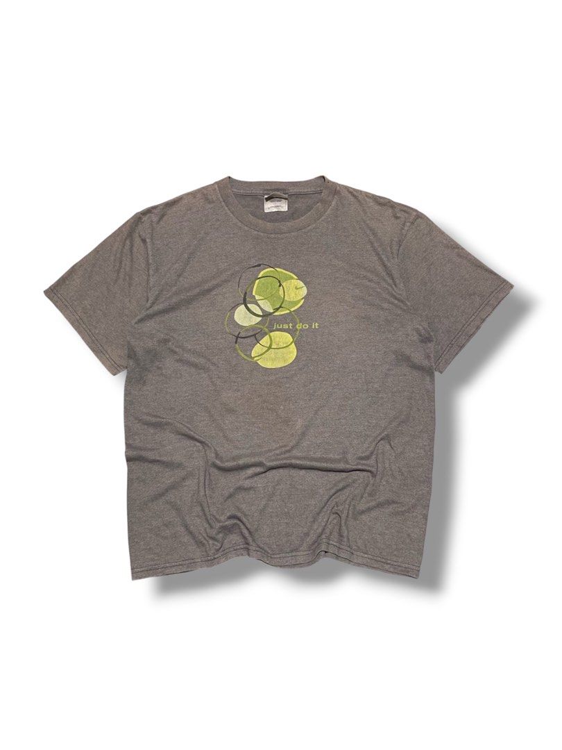 Vintage 90’s Nike Shirt (Category: Activewear) located in Cavite. Submitted by plankdalooter (Listing ID 1468829829, Image 1). Description: 22 width 28 length 8/10 color rate.