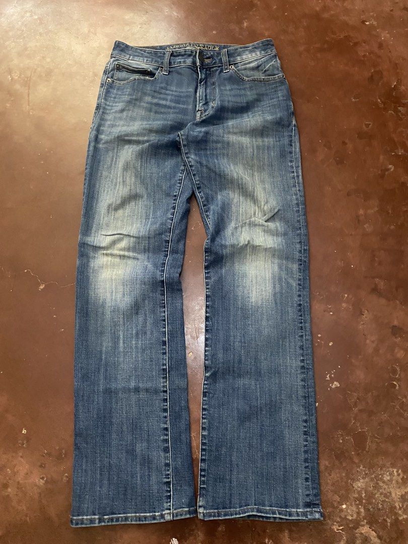 Vintage American Eagle Mid~Rise Bootcut (Category: Jeans) located in Malita. Submitted by ronnyboi (Listing ID 1468721493, Image 1). Description: W:31 L:38 T:11 H:8 issue on pic ,need wash Mine:500.