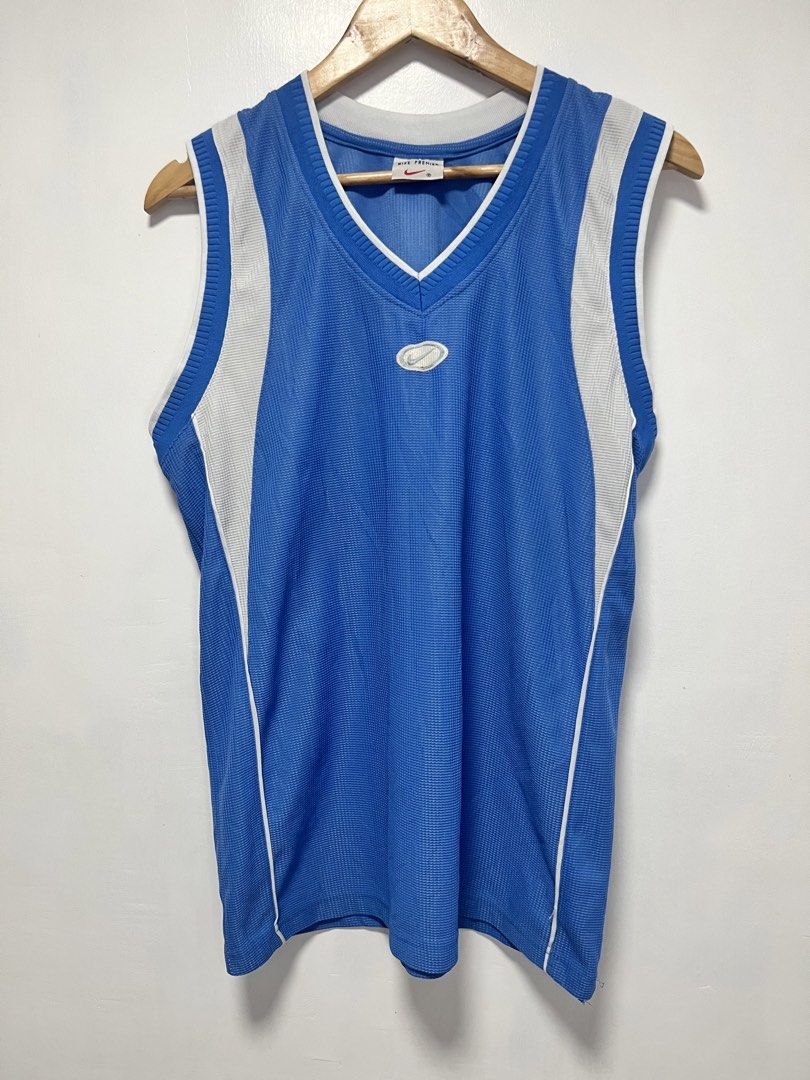 Vintage blue Nike athletic tank top (Category: Activewear) located in Muntinlupa City. Submitted by thriftdripbyjm (Listing ID 1468830115, Image 1). Description: Color rate: 10/10 Dimes: 20x28 Issue: none Price: 750 + sf.