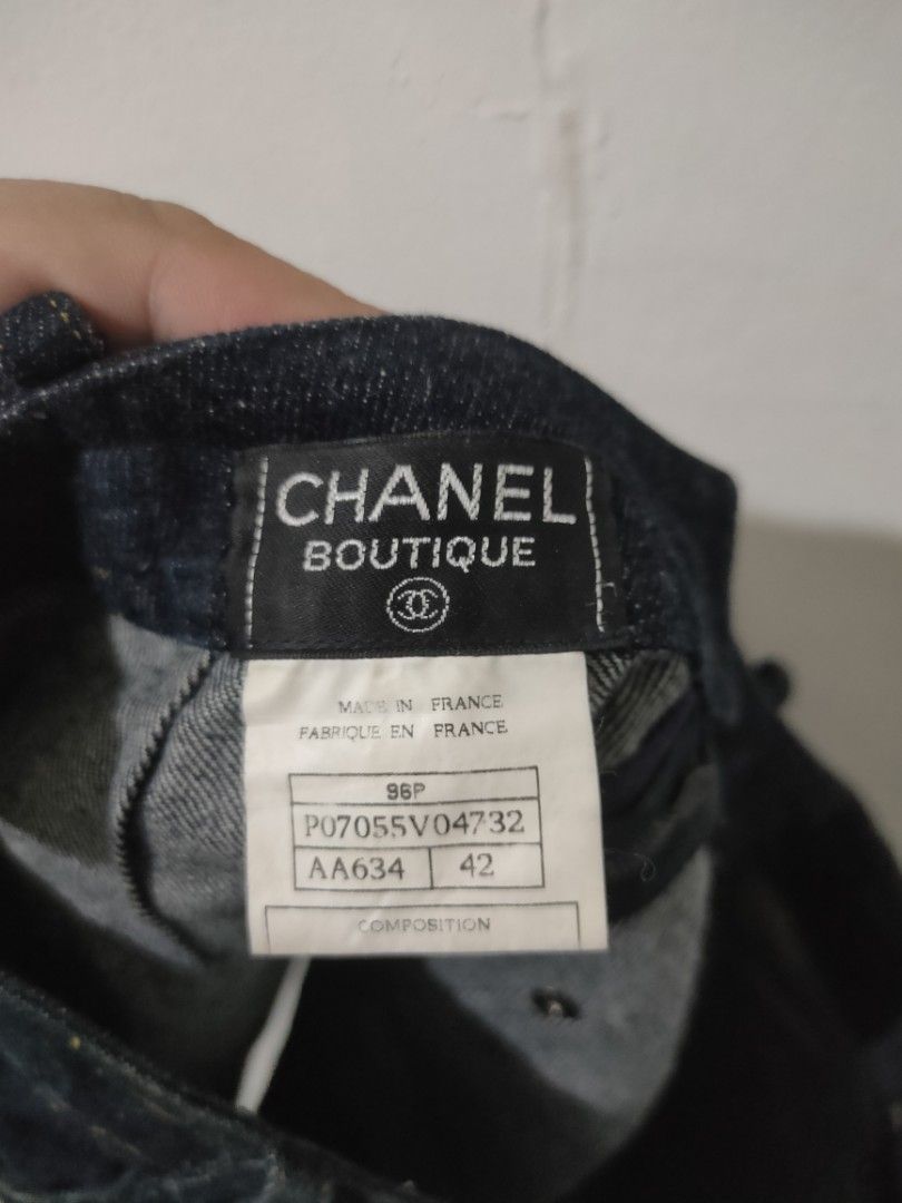 Vintage Chanel Denim Skirt (Category: Luxury Apparel) located in Ozamiz City. Submitted by outregrails (Listing ID 1468890019, Image 3). Description: Authentic guaranteed Cut short by original owner to achieve a more y2k-ish look Waist 28 Length 11.5 Hem 20.5.