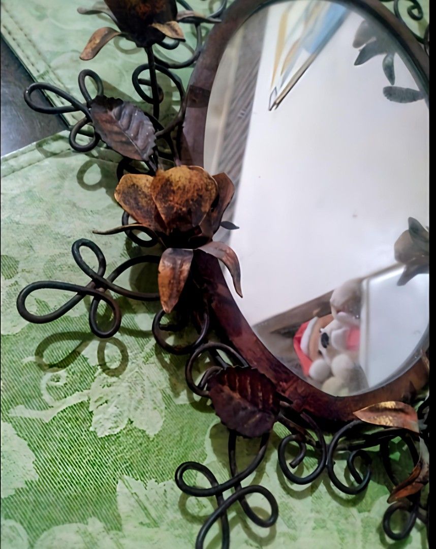 RARE Vintage Decorative Mirror 🪞 (Category: Mirrors) located in Bulacan. Submitted by mitchikoscollection (Listing ID 1468738512, Image 3). Description: Vintage Decorative Mirror 🪞 With normal sign of usage but still presentable , Slight Heavy ...