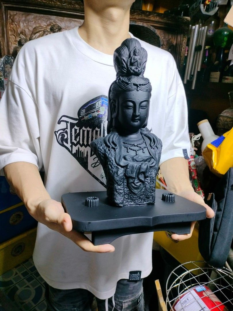 Vintage Display (Category: Other Home Decor) located in Mandaluyong City. Submitted by theforgottentreasures (Listing ID 1467040409, Image 2). Description: 3500 pesos!!! 📌 Vintage Display Guan Yin 14 x 6 inches resin statue size 10 x 7 inches wooden base size what you see is what you get.