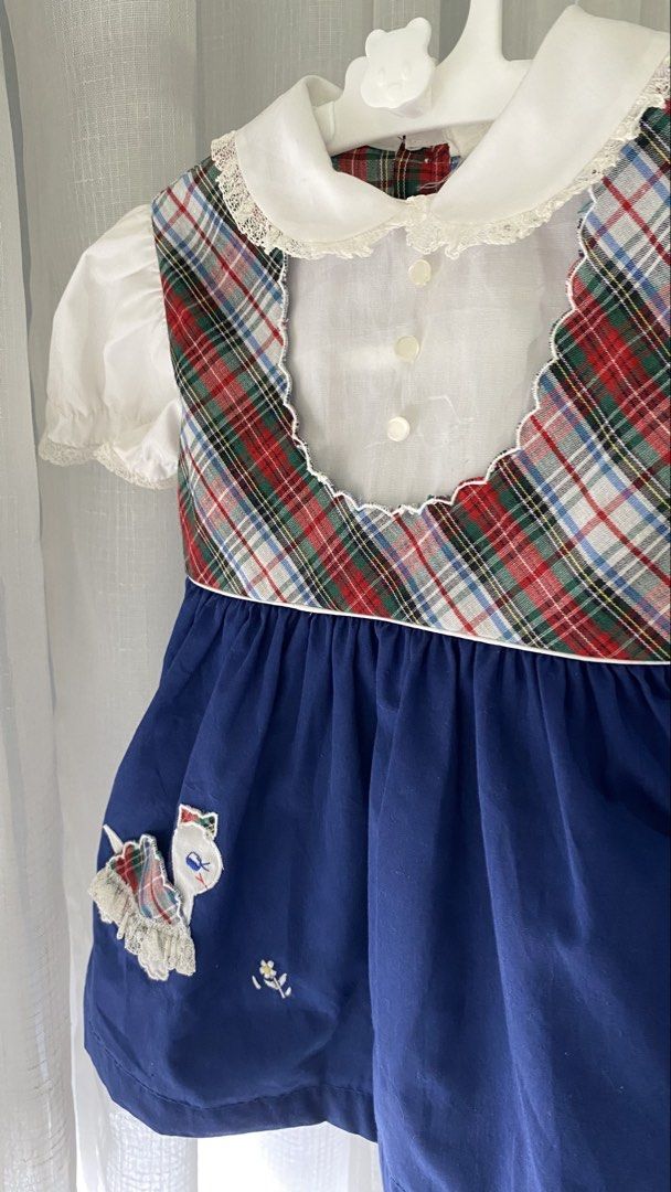 vintage dress 🐢 (Category: Babies & Kids Fashion) located in Manila. Submitted by louiesalvador (Listing ID 1468717980, Image 2). Description: size: 18-24 months (estimated) • brand: nannette • euc • peter pan collar with lace on the edges • ribbon at the back • embroidered turtle patch • issue: see last 3 pics.