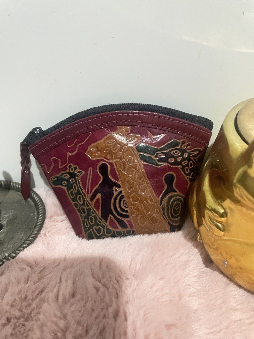 Vintage Hand Tooled Coin Purse (Category: Wallets & Card Holders) located in Antipolo. Submitted by lilhermes (Listing ID 1468727172, Image 2). Description: Coin purse only In very good condition.