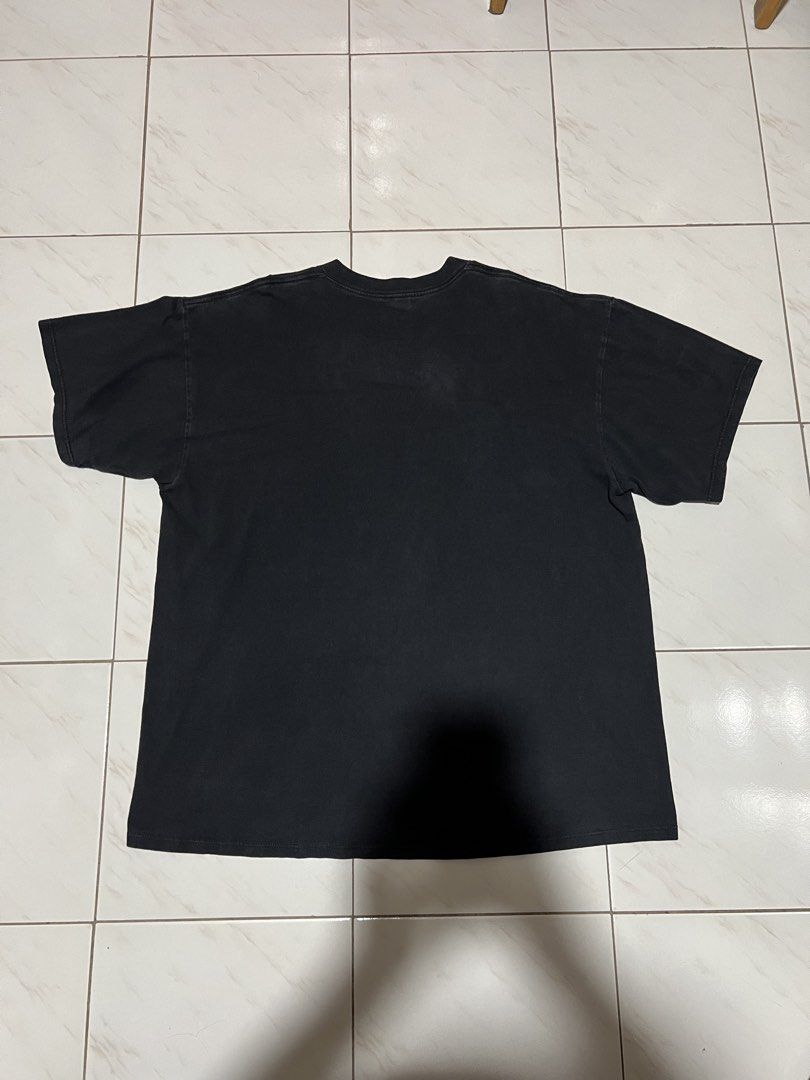 Vintage Hard Rock Cafe Shirt (Category: Tshirts & Polo Shirts ) located in Cabuyao City. Submitted by kenzythrift_ (Listing ID 1468726293, Image 2). Description: Vintage Hard Rock Cafe Orlando Tee Hard tag Size XL Made in USA actual dimes: 24.5x29.5 Issue: minimal crackprints, discoloration sa ibang parte 650 FREESHIP .