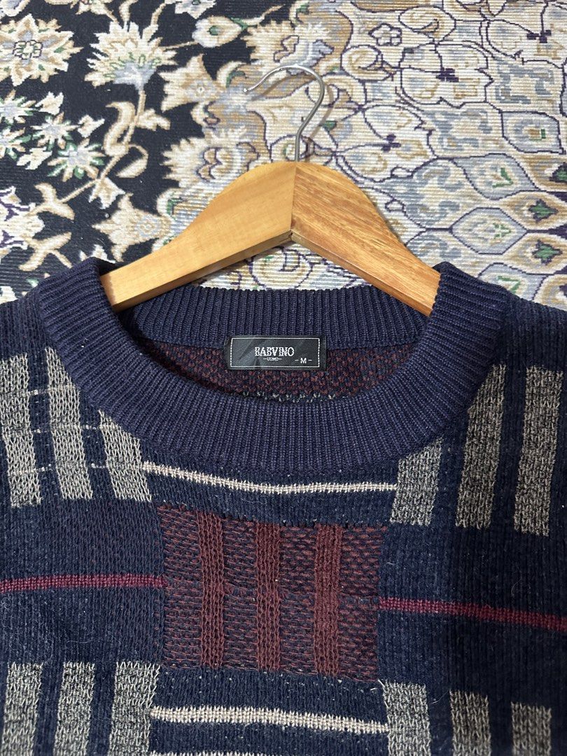 VINTAGE KNITTED SWEATER (Category: Coats, Jackets and Outerwear) located in Quezon City. Submitted by l00p.archives (Listing ID 1468756155, Image 2). Description: Knitted Sweater Size: Large on tag (23x28) Price: 499+sf .