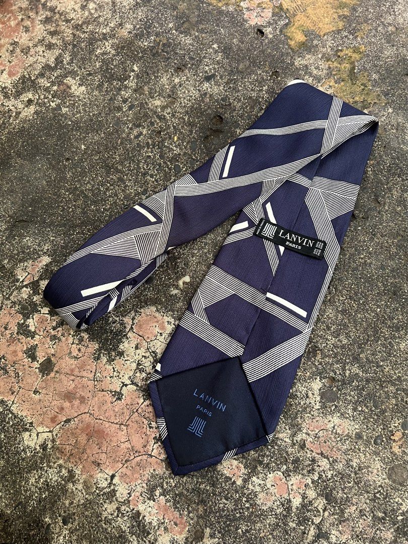 Vintage LANVIN PARIS Silk Tie - Navy Blue Abstract Geometric Linear Pattern (Category: Luxury Accessories) located in Dapitan. Submitted by gelbread (Listing ID 1468771988, Image 1). Description: .