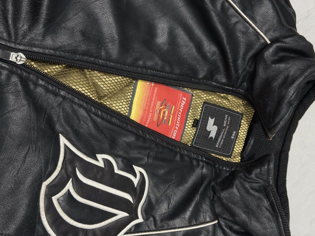 Vintage Leather Baseball Jacket (Category: Coats, Jackets and Outerwear) located in Mandaluyong City. Submitted by declutteringggg101 (Listing ID 1468922407, Image 2). Description: .