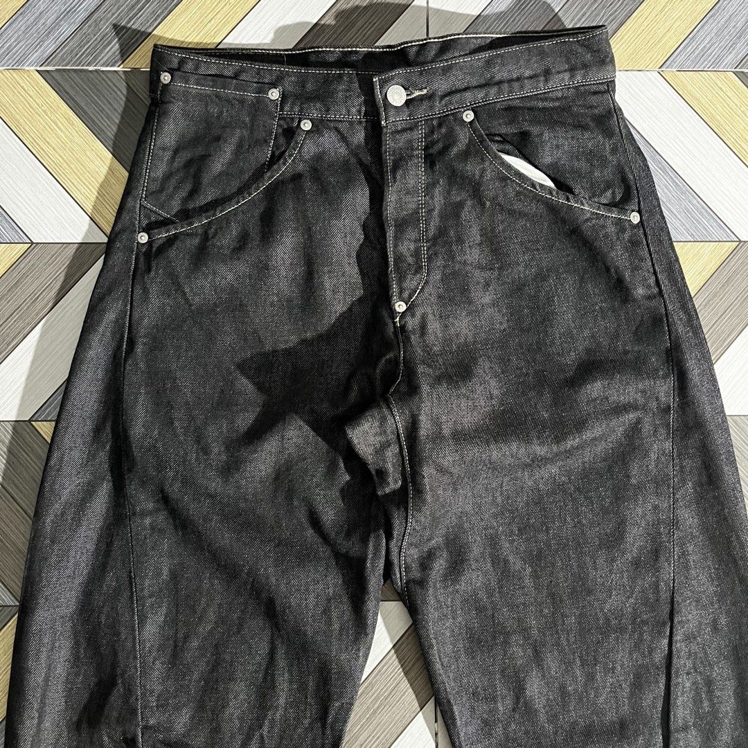 Vintage Levis Engineered Cinch Back Jeans (Category: Jeans) located in Daraga. Submitted by th3cliquejunks (Listing ID 1468847134, Image 3). Description: Vintage Levis Engineered Cinch Back Jeans Tagged Size: 30-32” Condition: 10/10 Flawless Authentic Measurement: Waist: 32” Length: 42” Hem: 9.5” - 3,780 Dm!.