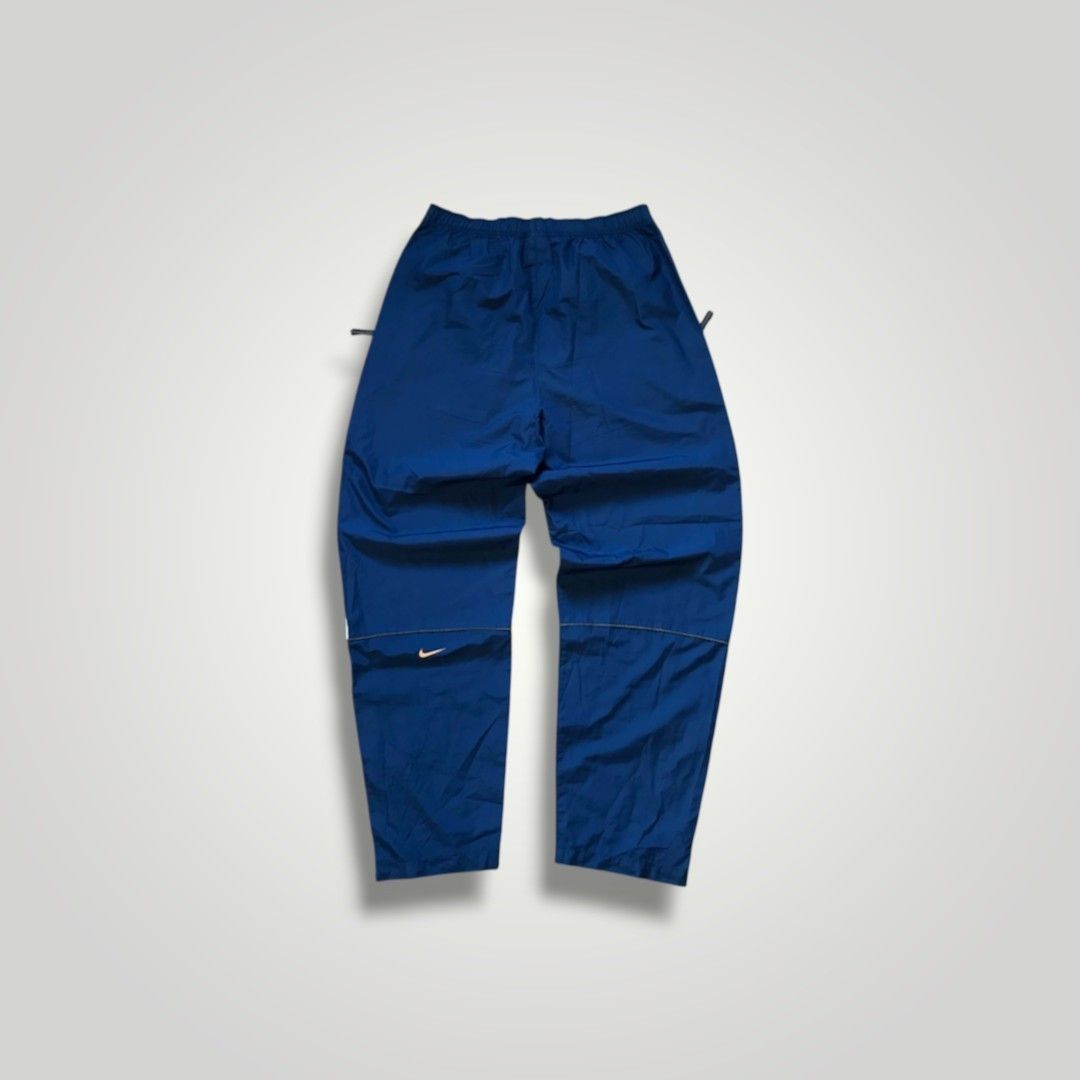 Vintage Nike Track Pants 💥 (Category: Joggers) located in Batangas. Submitted by adoboqt (Listing ID 1468909496, Image 1). Description: .