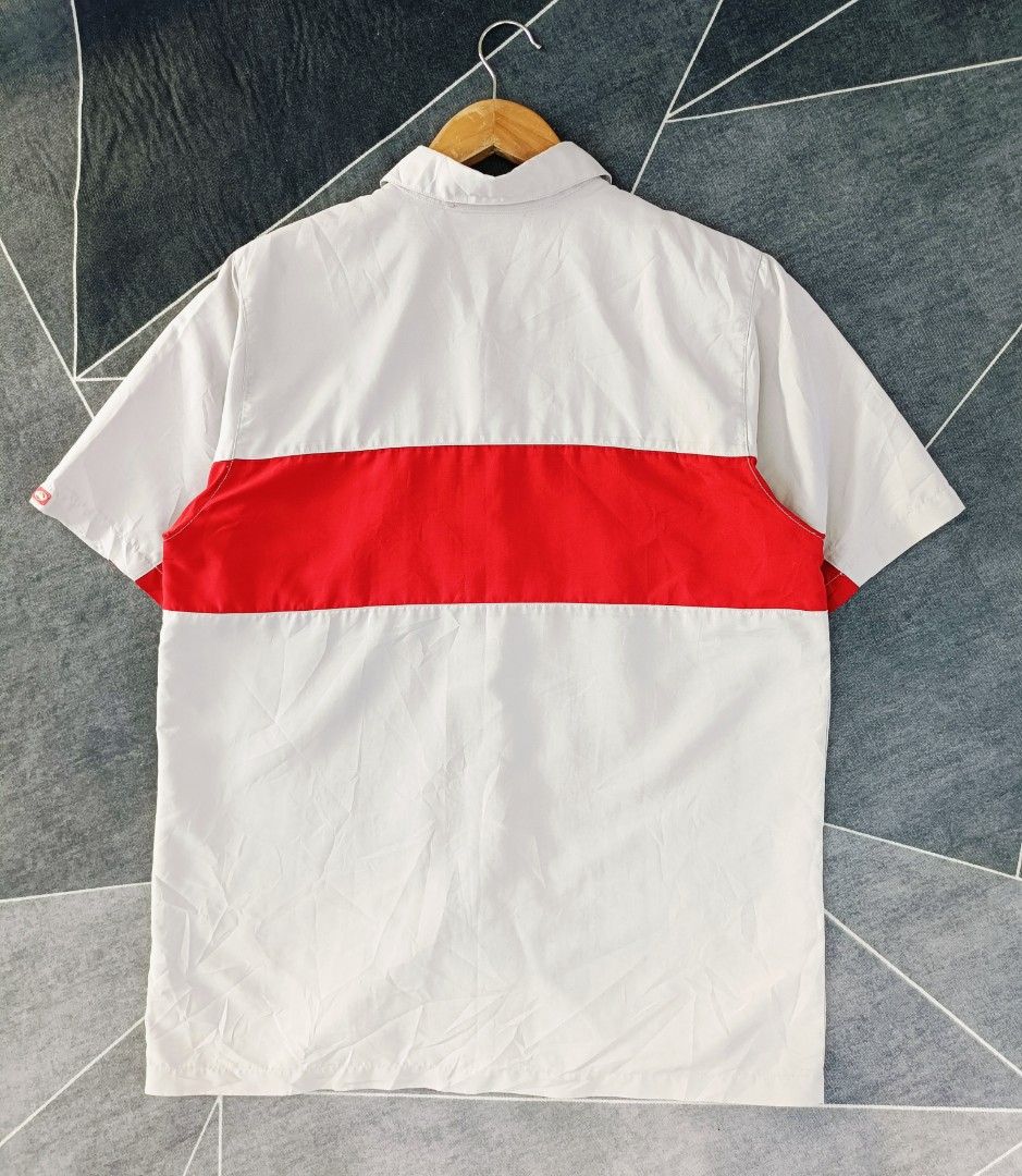 Vintage Quicksilver Polo (Authentic) (Category: Tshirts & Polo Shirts ) located in Cebu City. Submitted by renzecamingay (Listing ID 1468740189, Image 2). Description: Vintage Quicksilver Polo Excellent Condition Medium fit Width 21 Length 28 2k Plus ship Only Thank you and GOD bless ☺️.