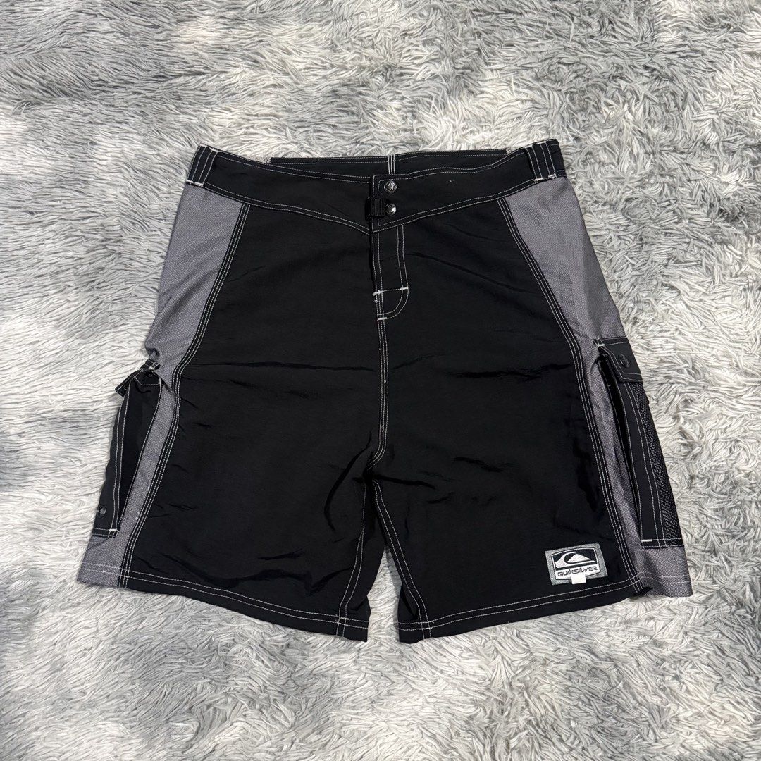 Vintage Quiksilver Cargo Short (Category: Shorts) located in Mandaluyong City. Submitted by iamkageki (Listing ID 1468714822, Image 1). Description: Sz 34 Length 20 Leg hole 12.5 No issue / excellent condition.