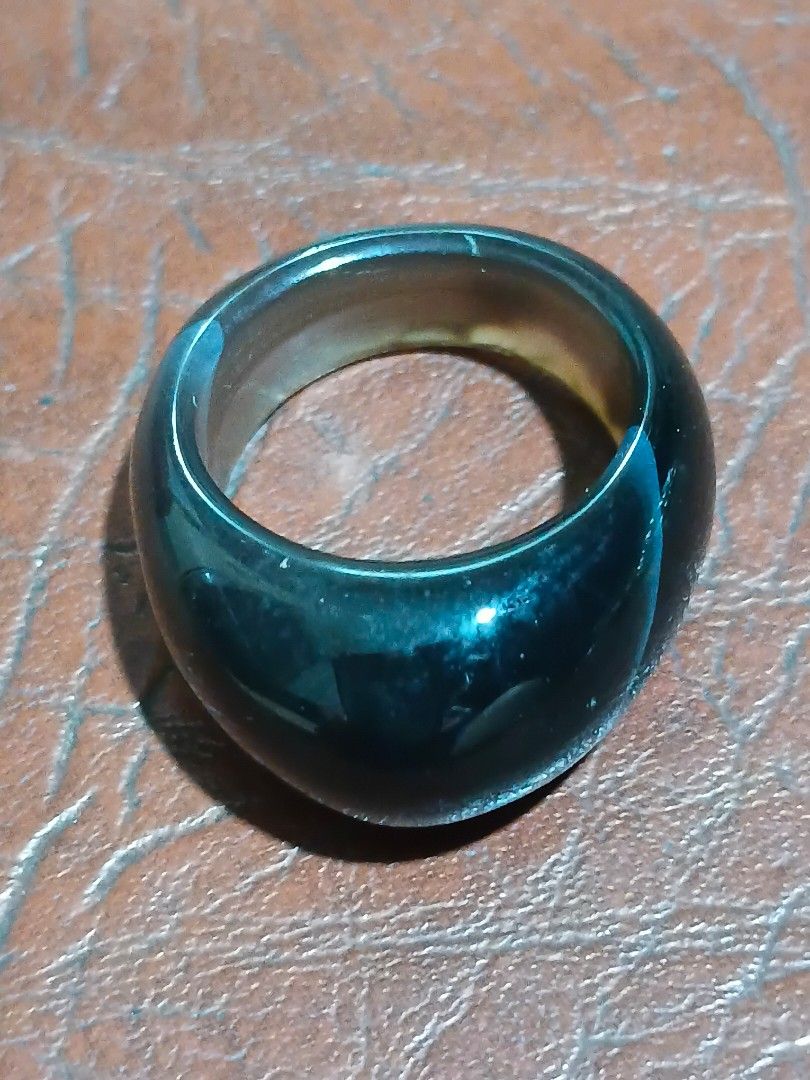 Vintage ring, size 6 to 7 (Category: Other Accessories) located in Paranaque City. Submitted by 4thestate.surplusan (Listing ID 1468839882, Image 1). Description: vintage ring, japan.