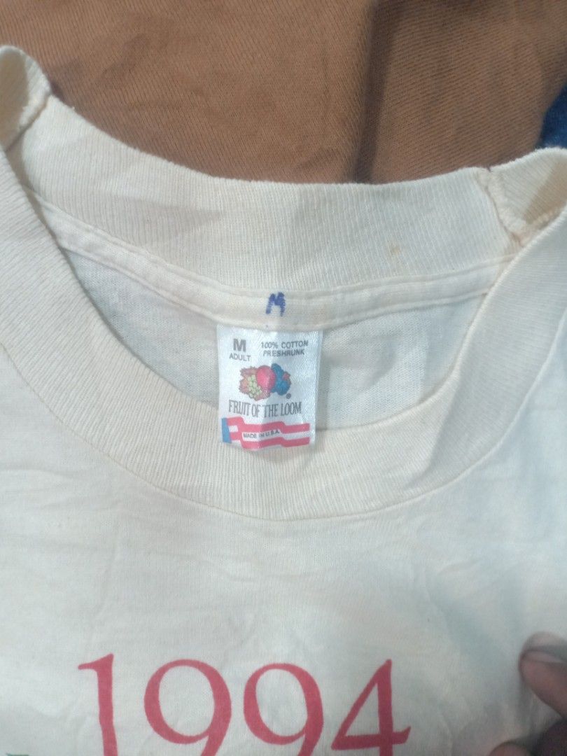 VINTAGE SHIRT (Category: Tshirts & Polo Shirts ) located in Tubod. Submitted by moks.thrift (Listing ID 1468790637, Image 2). Description: the New York philharmonic 1994 Asia tour by Kurt masur DIMES: 22/28 COLOR: CREAM ISSUE: WITH STAIN STILL IN A GOOD CONDITION FRUIT OF THE LOOM TAG PM 📩.