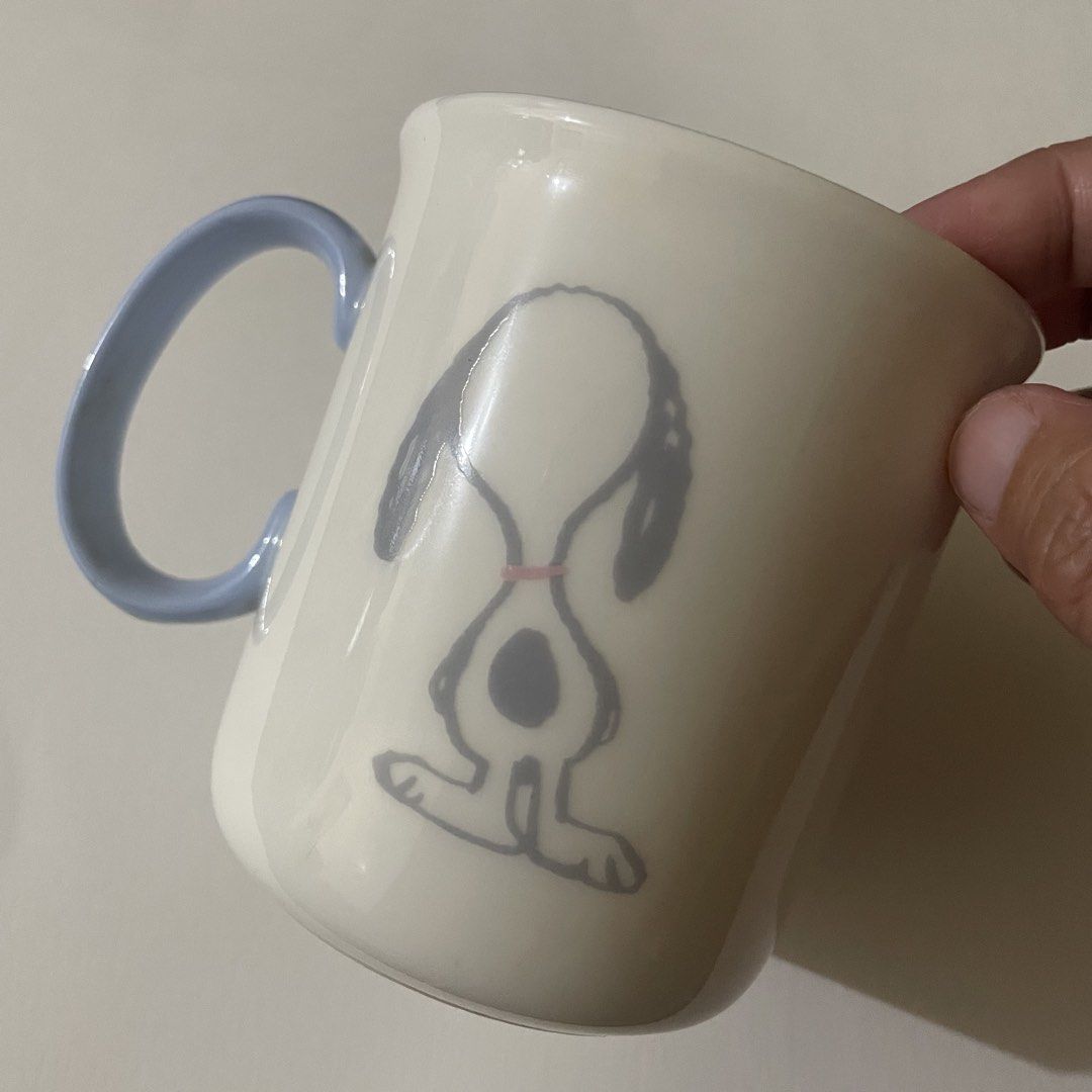 Vintage Snoopy Ceramic Mug (Category: Coffee & Tea Tableware) located in Butuan. Submitted by paperlueur (Listing ID 1468797122, Image 3). Description: .