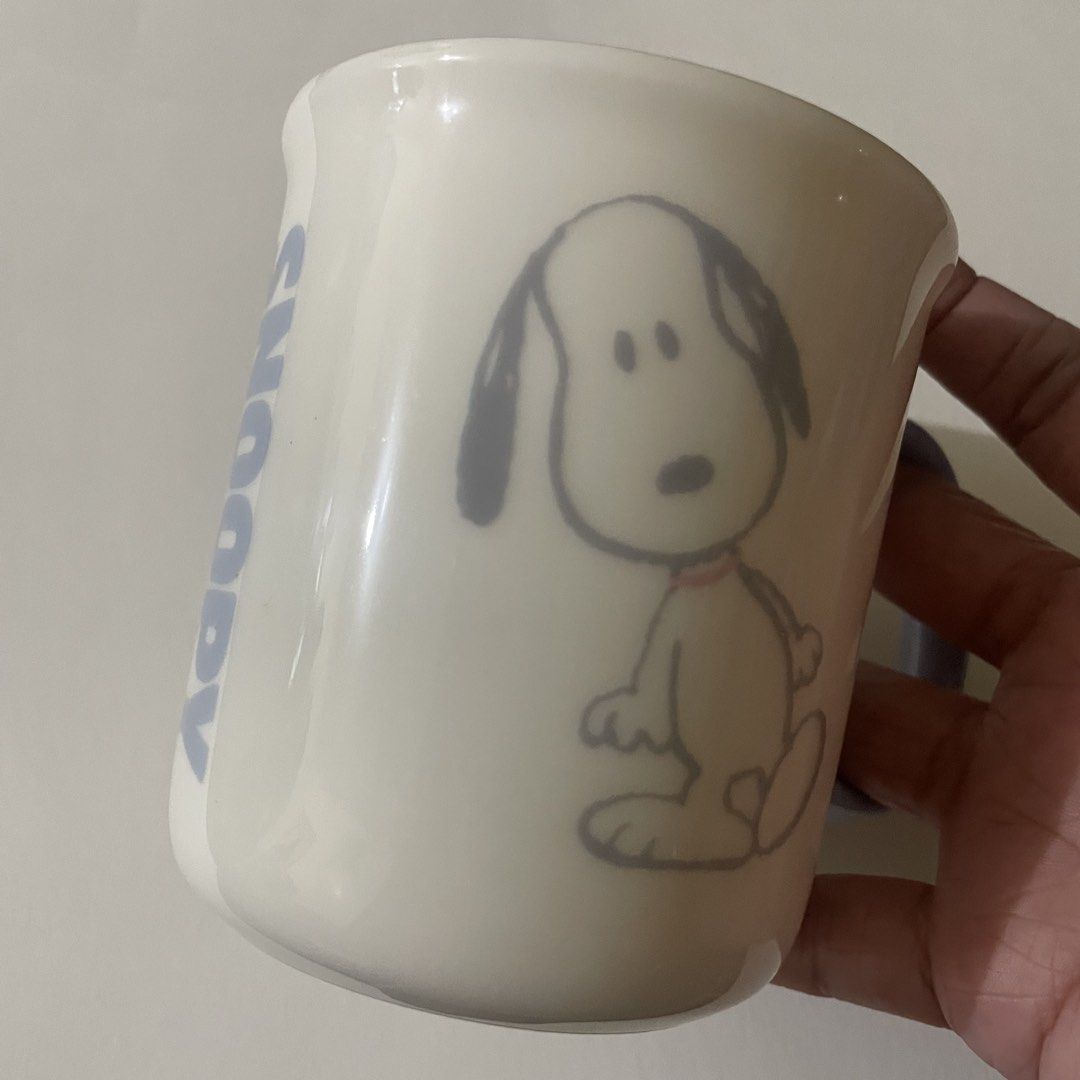 Vintage Snoopy Ceramic Mug (Category: Coffee & Tea Tableware) located in Butuan. Submitted by paperlueur (Listing ID 1468797122, Image 2). Description: .